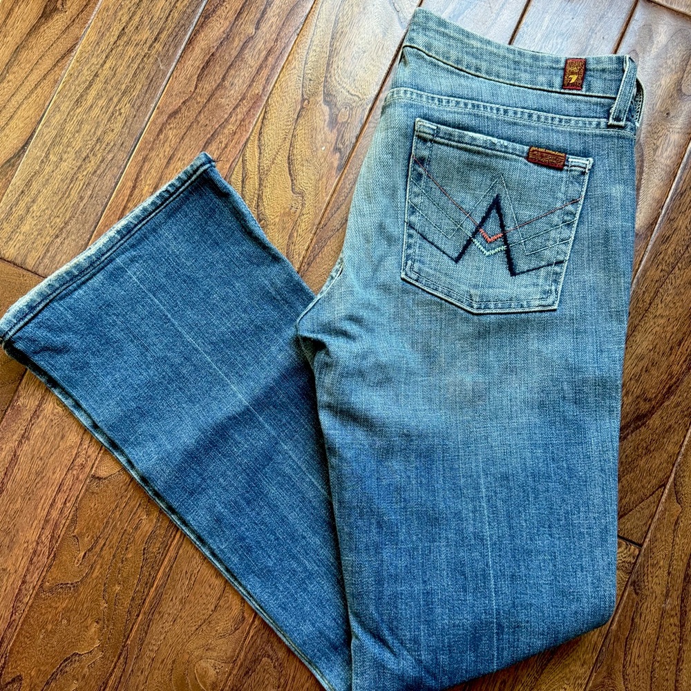 7 For All Mankind women’s bootcut blue jeans size 30